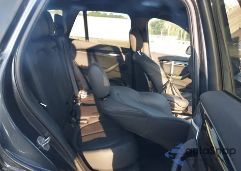 2019 BMW X1 xDrive28I z USA, uszkodzony, nr VIN WBXHT3C55K3H34076